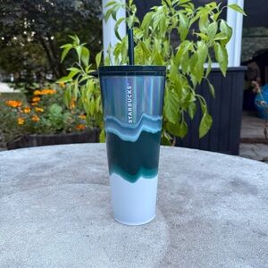 Starbucks 2021 Holiday Wave Iridescent Green and White Cold Tumbler 24 oz Venti